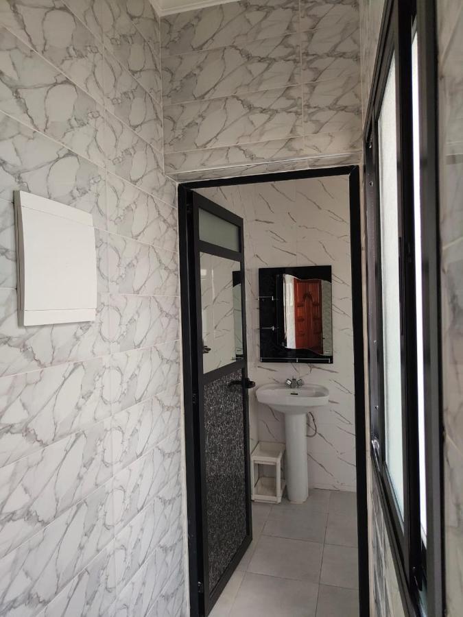 Studio Neuf Proprete Et Hygiene Irreprochable Proche Des Bus Ctm - 4 Em Etage Face Terrasse Tanger Eksteriør bilde